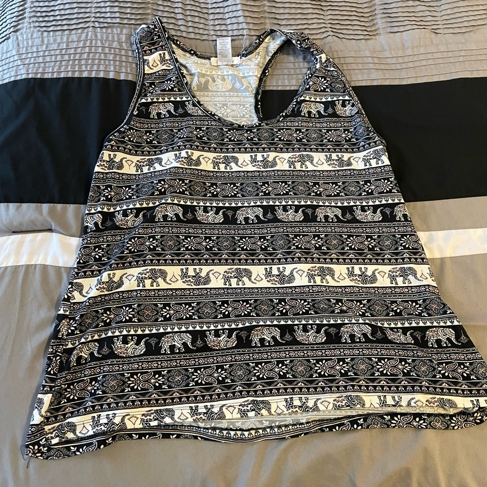 Cute elephant tank 🧘‍♀️